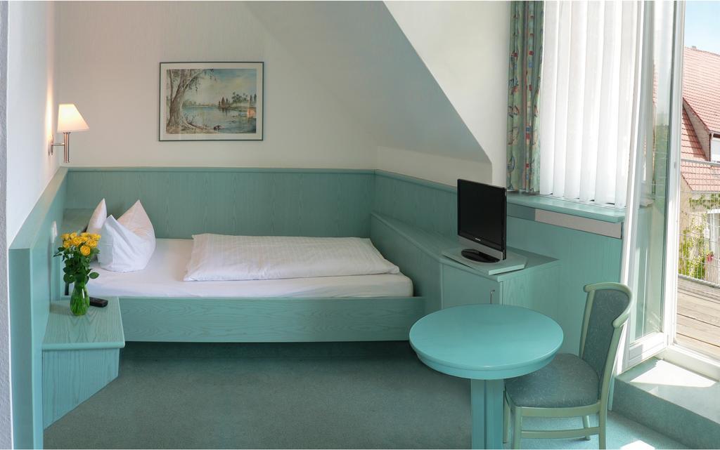 Hotel Till Eulenspiegel - Nichtrauchhotel - Garni Wurzburg Ruang foto